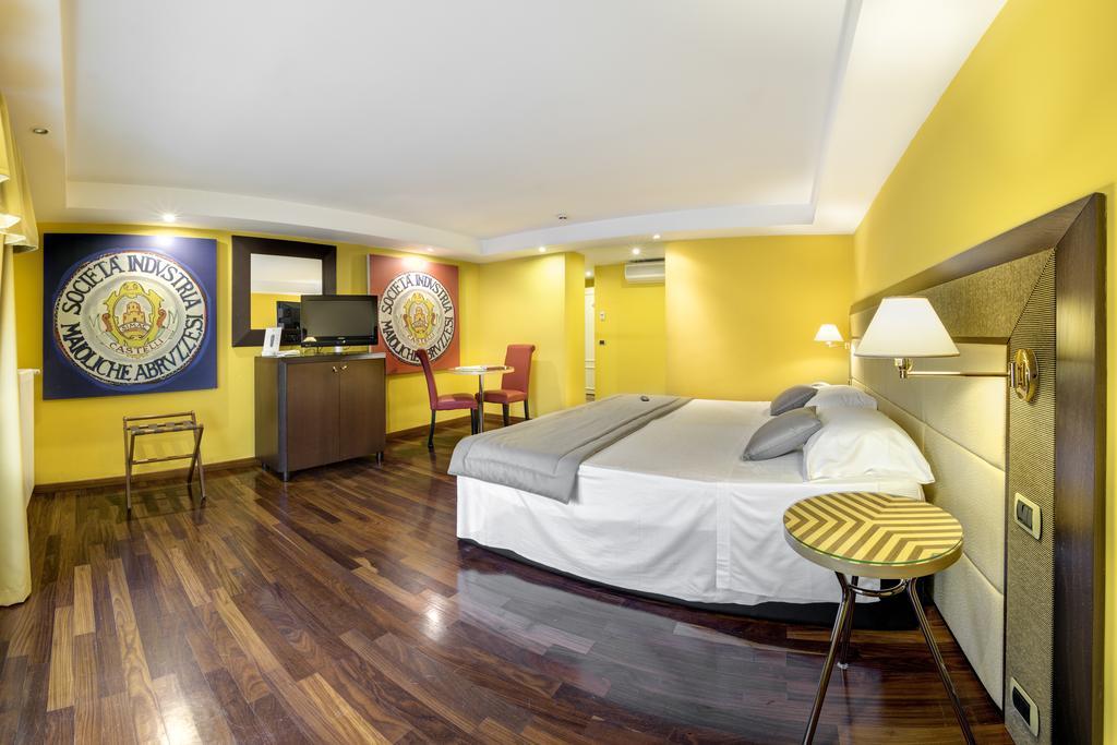 Hotel Vittoria Фаенца Екстериор снимка