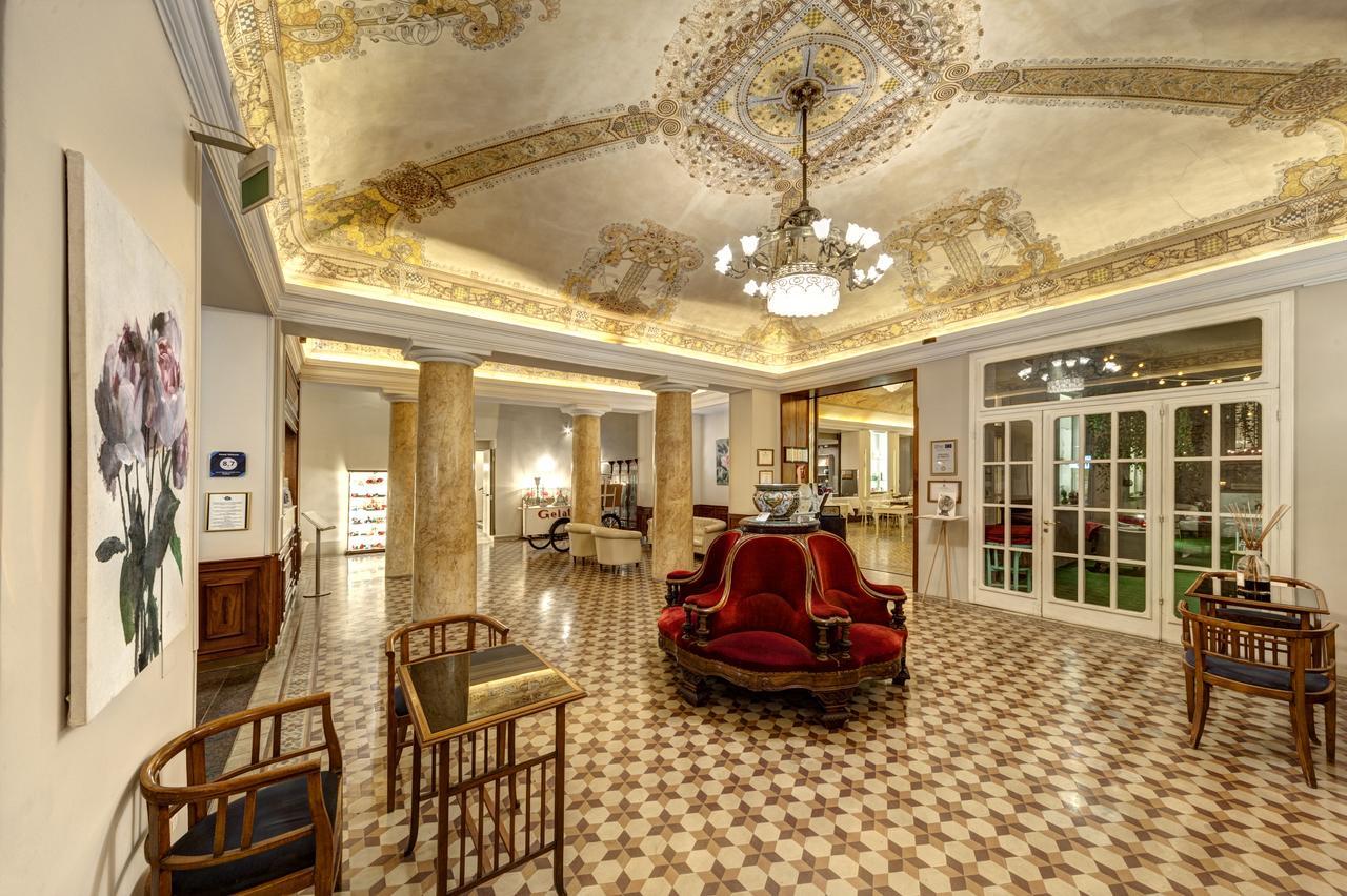Hotel Vittoria Фаенца Екстериор снимка